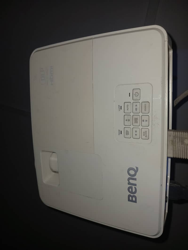 BENQ PROJECTOR / benq projector 0