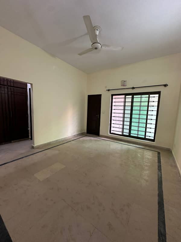 10 Marla Double Story House 5 Bed Room For Rent In Gulraiz Near Bahria Town 6