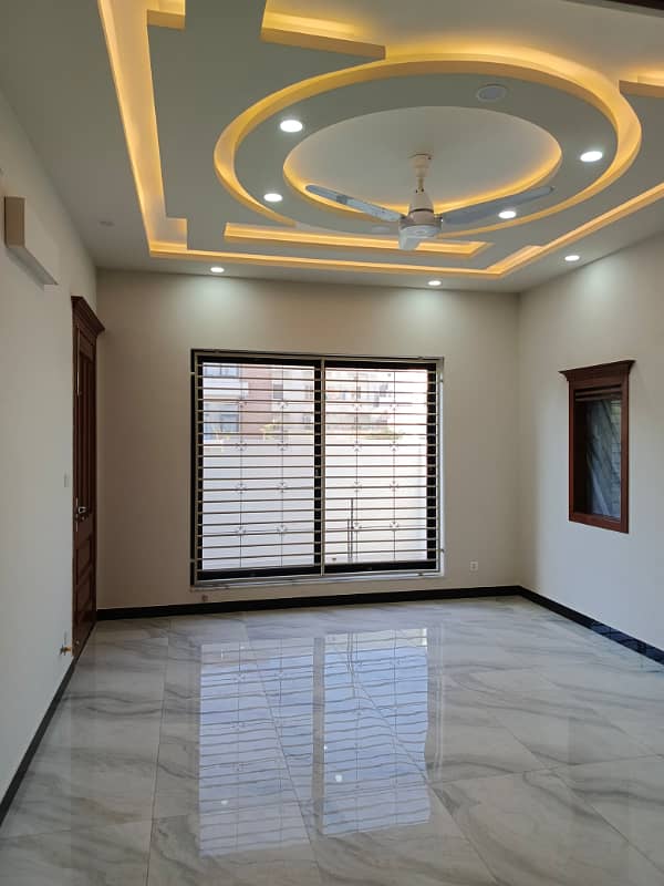 Size 40x80 Brand New Double Story Luxury House For Sale IN G-13 Income Rent 3 Lack 2