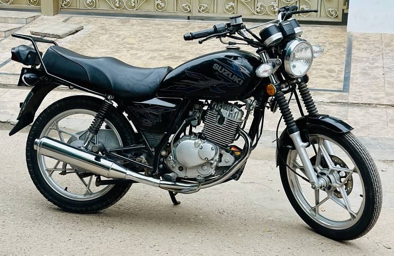 Suzuki GS150 0