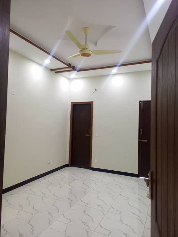 Two bed flat for rent near nust double road. 3