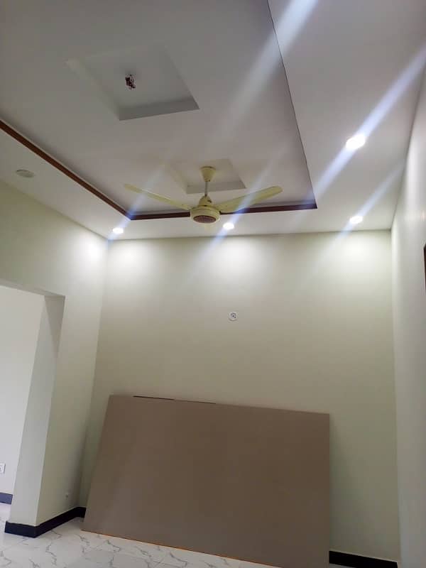 Two bed flat for rent near nust double road. 5