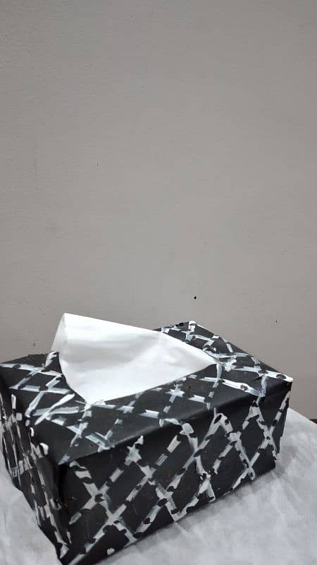 Elegant designer painted Tissue box 1