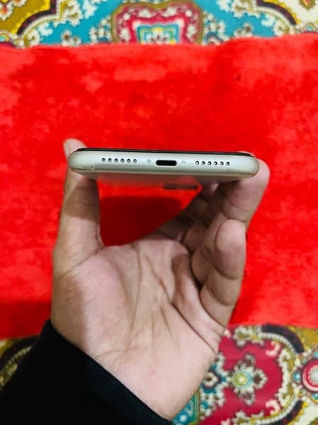 Iphone 11 128gb PTA Approved 2