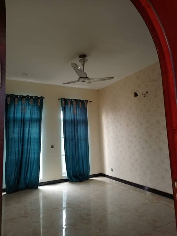 10 Marla Luxury House Available For Rent in Nargis Extension Bahria Town Lahore 13