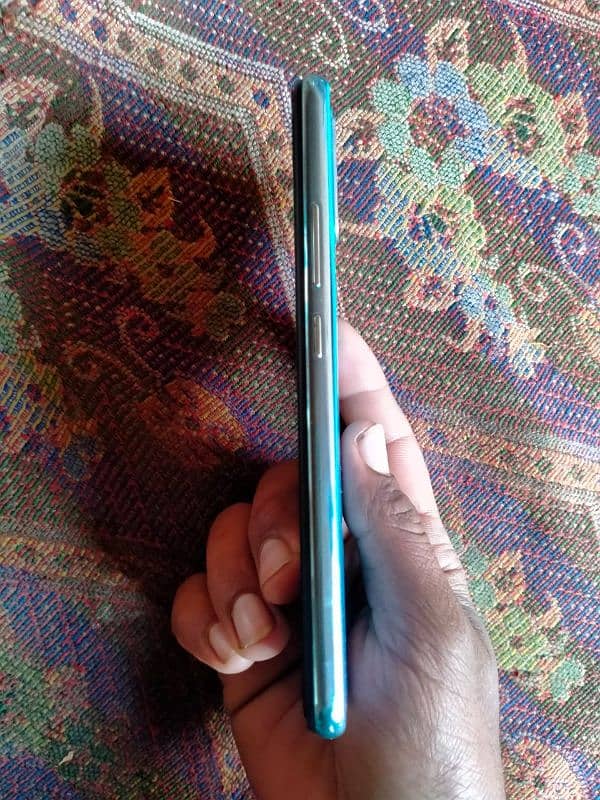 Vivo s1 for sell 8/256 only charger and mobile exchange possible 2