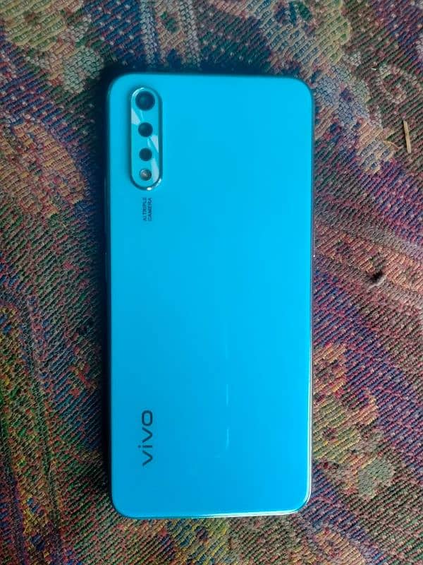 Vivo s1 for sell 8/256 only charger and mobile exchange possible 4