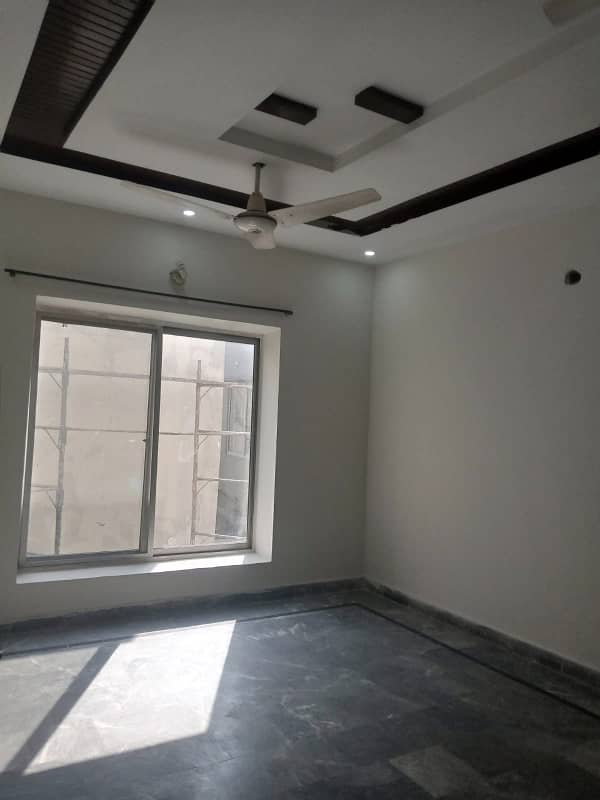 12 Marla Luxury Upper Portion For Rent in Ghouri Block Bahria Town Lahore 2