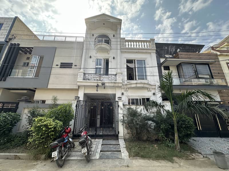 3.5 Marla House For Rent in Bismillah Housing Scheme 3