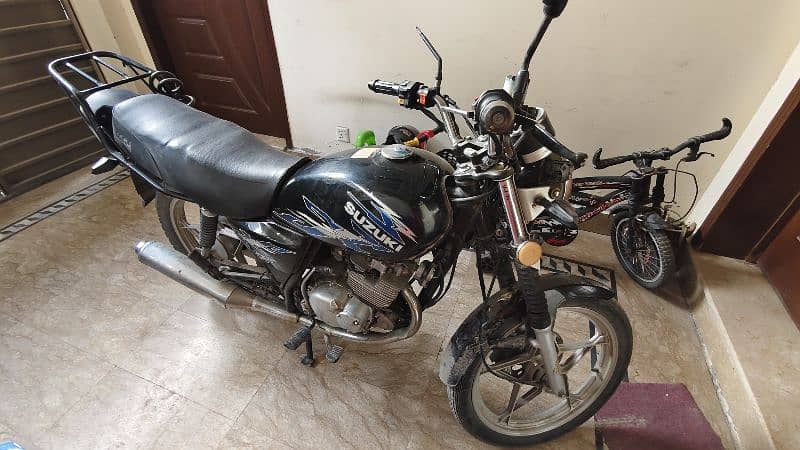 Suzuki GS 150SE 0