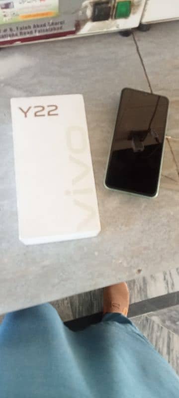 vivo y22 full box 8 gb 128 gb good candtion 3