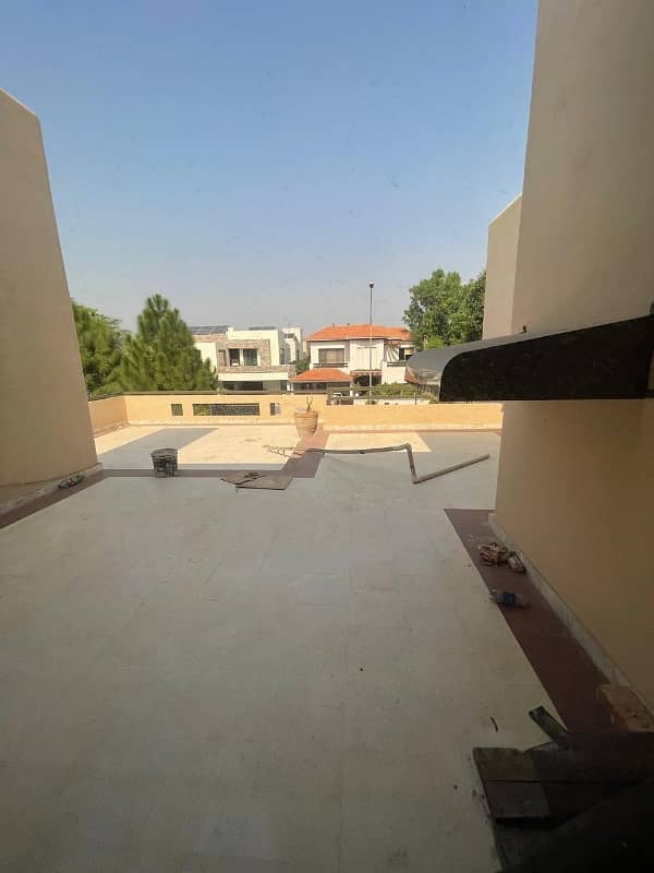 1 Kanal Upper Portion Available For Rent in Dha Phase 5 D Black 1