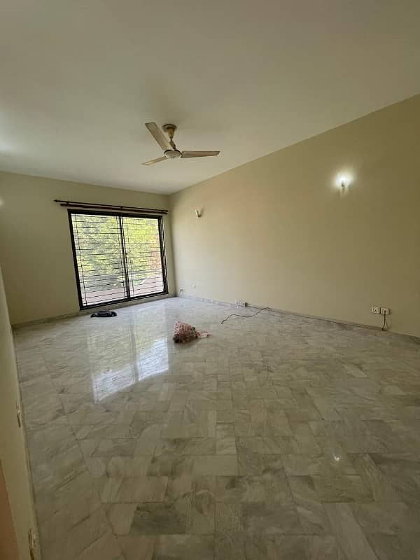 1 Kanal Upper Portion Available For Rent in Dha Phase 5 D Black 16