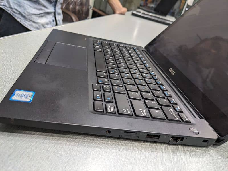 Dell latitude 7280 Core i7 7th Gen 6