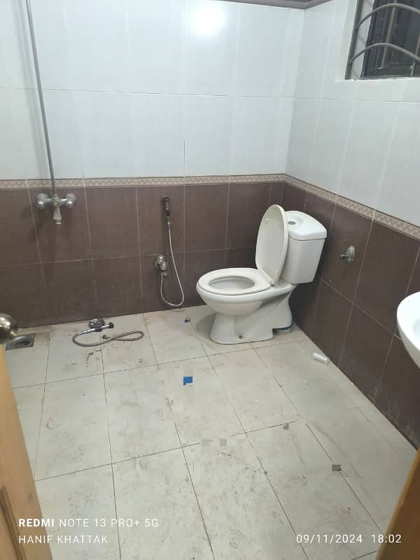 House Of 3200 Square Feet For rent In G-10 21