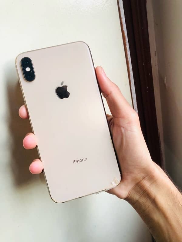 iPhone xs max 6