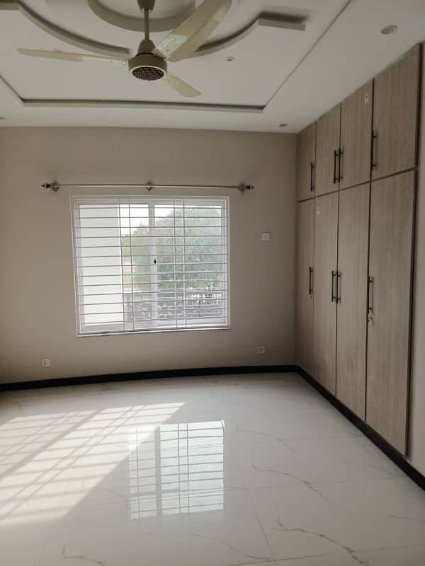 Size 35x70 Full House for Rent In G-13 14