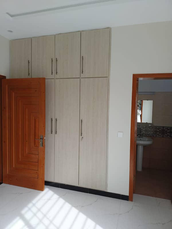 Size 35x70 Full House for Rent In G-13 15