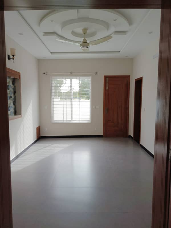 Size 35x70 Full House for Rent In G-13 26