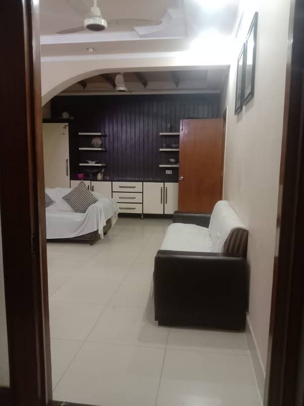 Spacious 10 Marla House Available For sale In Allama Iqbal Town - Nishtar Block 8