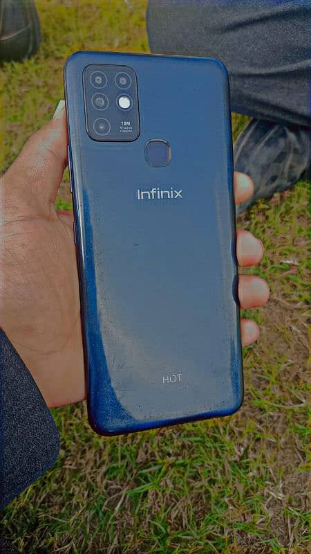 infinix Hot 10 6/128 1