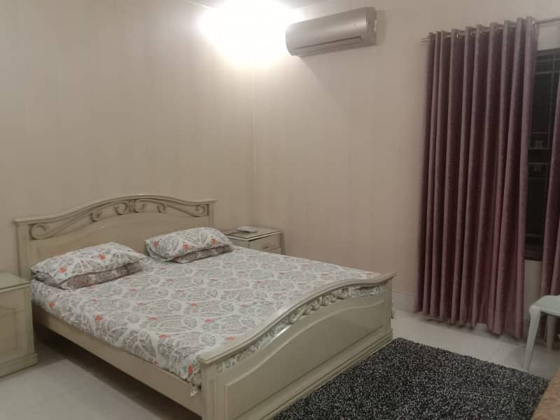 Upper Portion 10 Marla For rent In Allama Iqbal Town - Umar Block 8