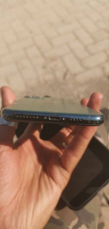 iPhone 11 pro max 64 gb 4