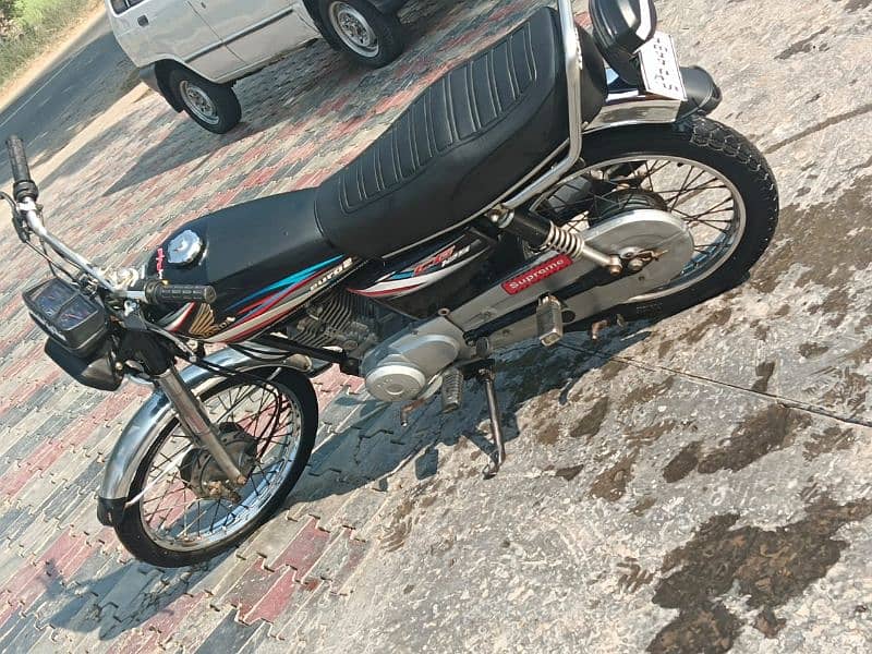 Honda 125. 1