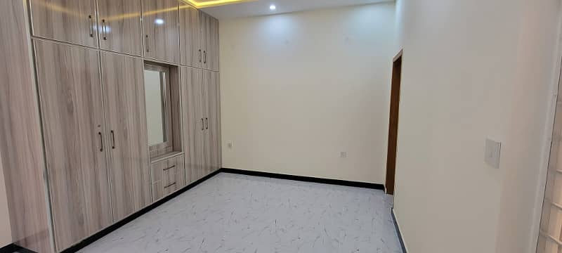 5 MARLA LOWER PORTION FOR RENT IN PALM VILLAS 4