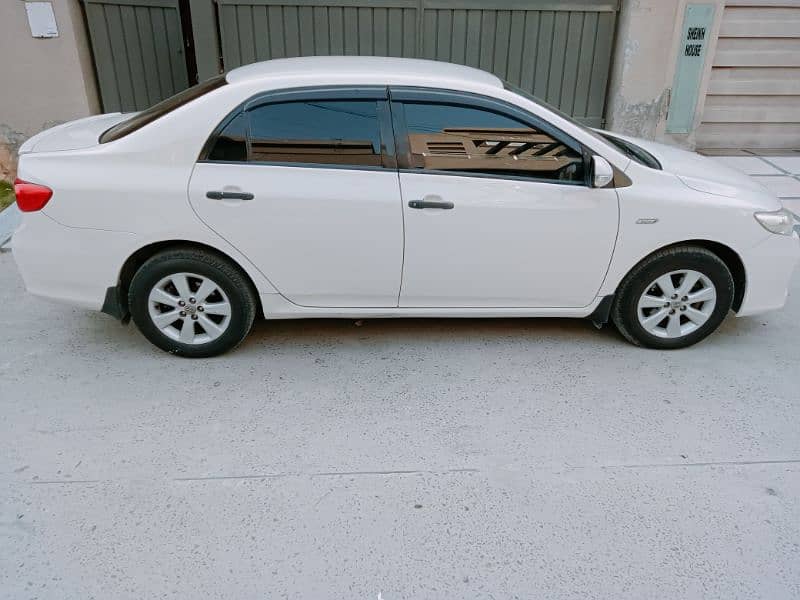 Toyota Corolla 1.6 GLI 2013 5