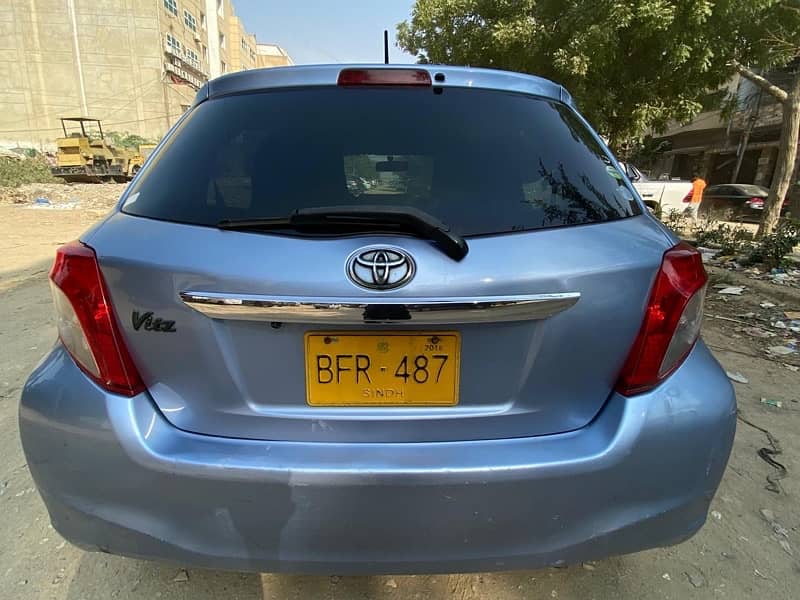 Toyota Vitz 2013/2016 Automatic 13