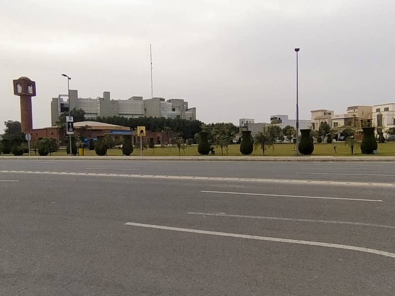 5 Marla Commercial Plot For Sale In Bahria Orchard - Central District Raiwind Road Lahore 8