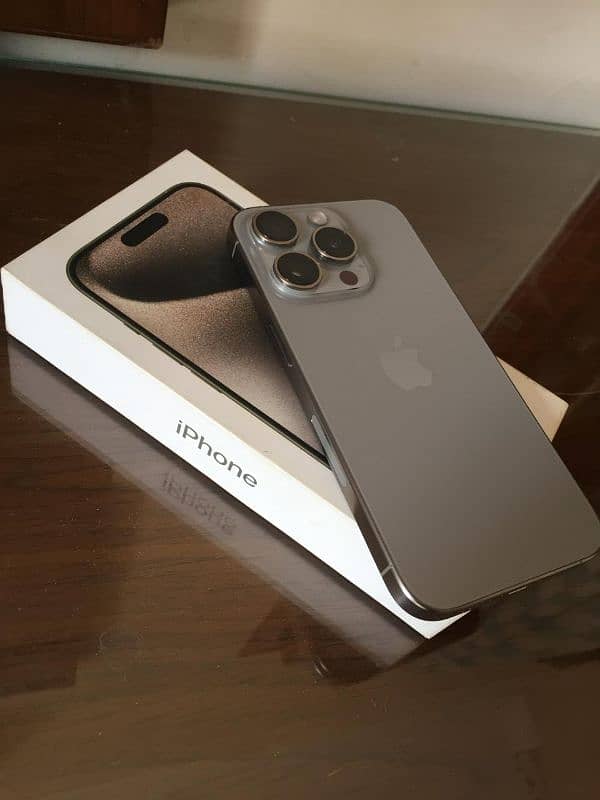 Apple iPhone 15 pro 0