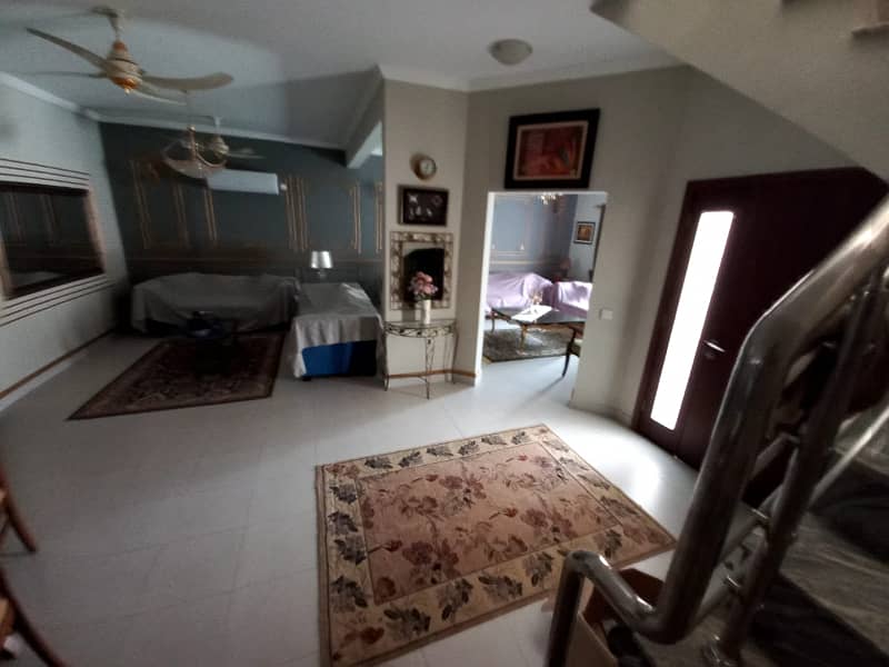 235 sqyd luxury villa available for sell in Bahria Town Karachi 2