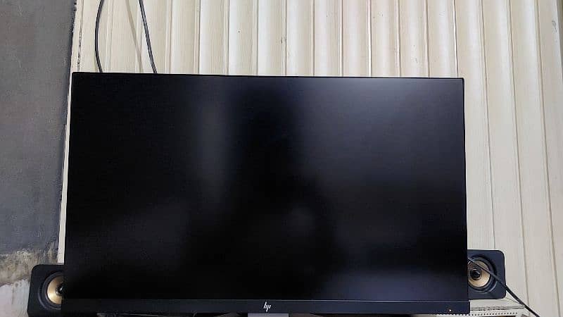 HP Z27n 27 Inch led Monitor 0