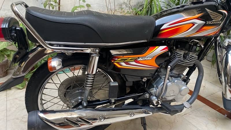 Honda 125 2022 Aug Golden Number 4411 Biometric available 6