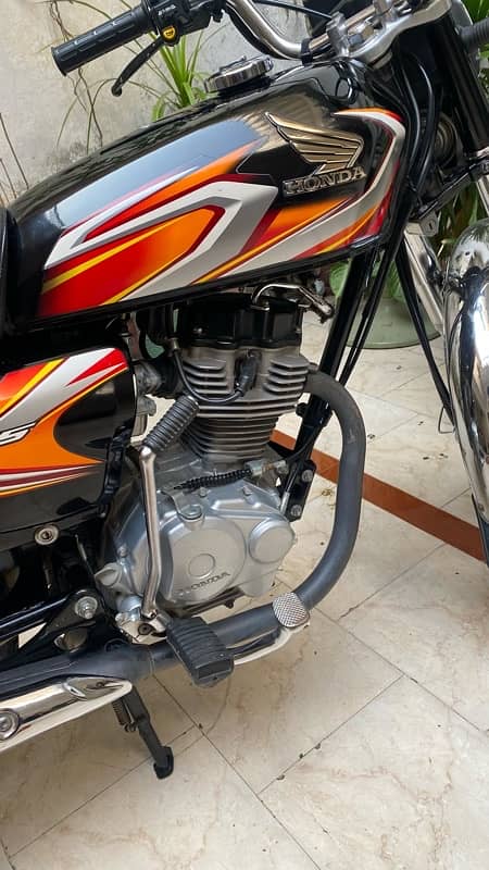 Honda 125 2022 Aug Golden Number 4411 Biometric available 7