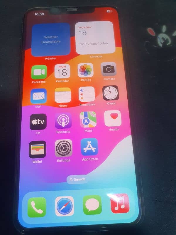 I phone 11 pro max 4