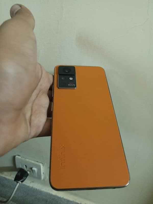 infinix zero x pro 8/128gb ram box charge sab Sath hai. 2