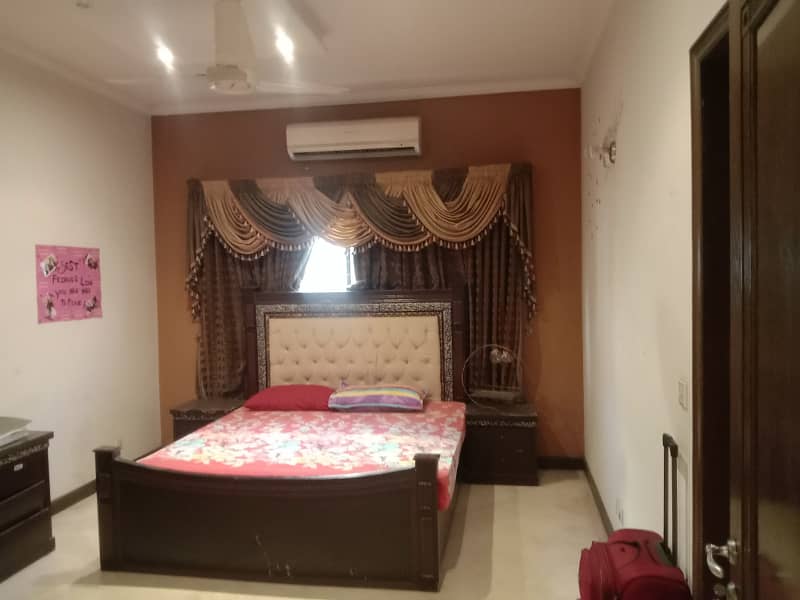 1Kanal W Bock Slighly Used owner Beautiful House dha Phase 3 ideal Location 14