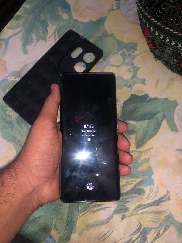 infinix zero 30 condition 10 by 9.5 / 4.5 warranty 16 + 256gb 2