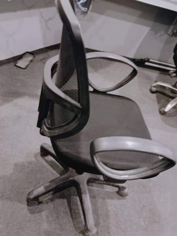 Office Chairs 1