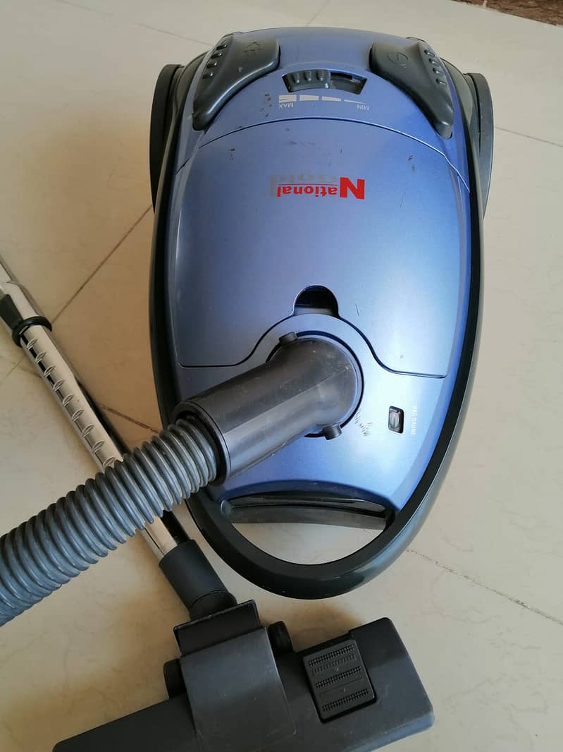 National Gold VACUUM CLEANER in 8500 1