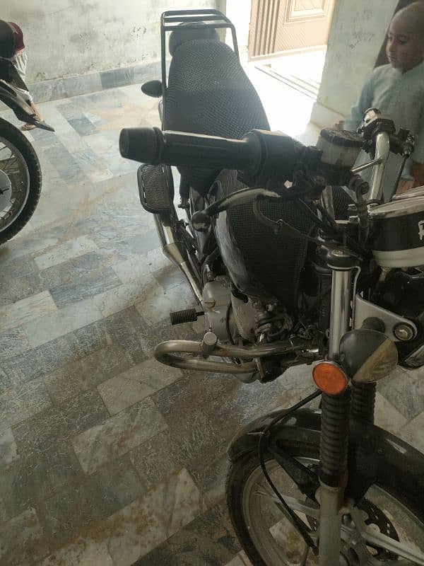 Suzuki 150 Urgent Sale 4