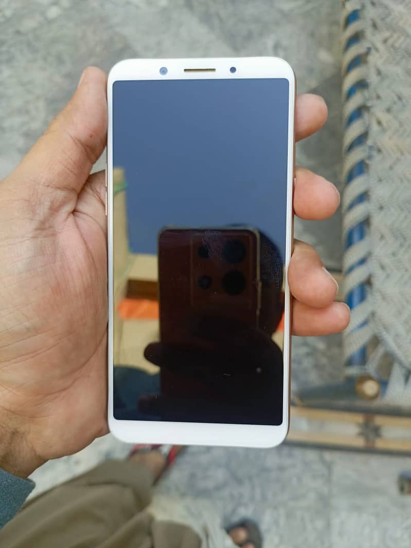 OPPO A83     3/32 4