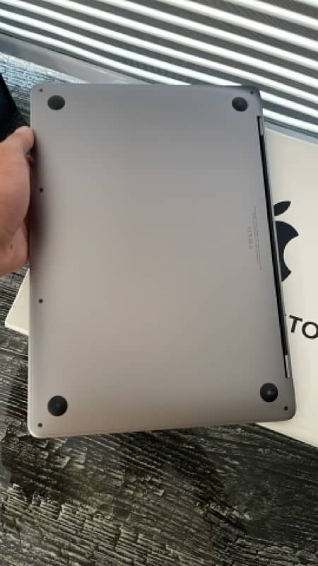 Macbook Pro 2020 M1Chip 13”inch 16Gb Ram 1Tb SSD 1