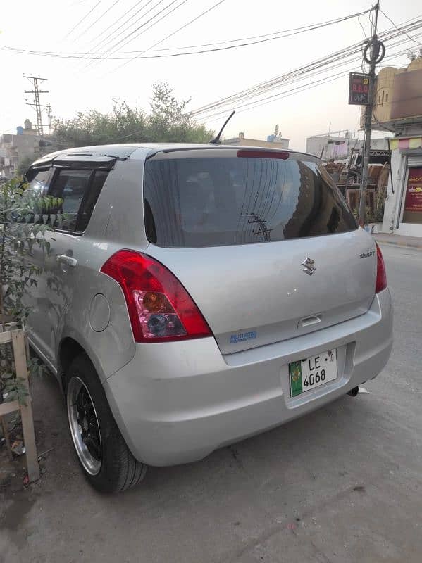 Suzuki Swift 2010 6