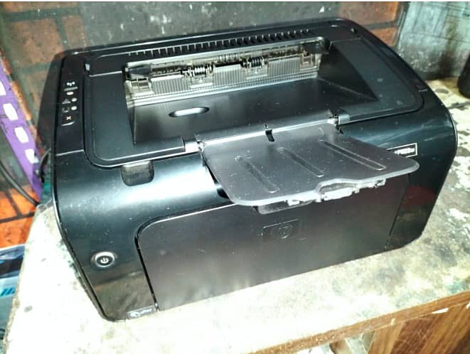 HP p1102w wireless printer 2