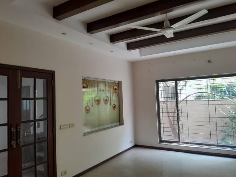 1 Kanal beautiful solid Owner Build house available in Phase 4 DHA Lahore in Very reasonable price 3