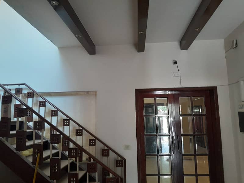 1 Kanal beautiful solid Owner Build house available in Phase 4 DHA Lahore in Very reasonable price 7